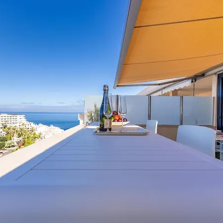 Rooftop Balcon De Los Gigantes